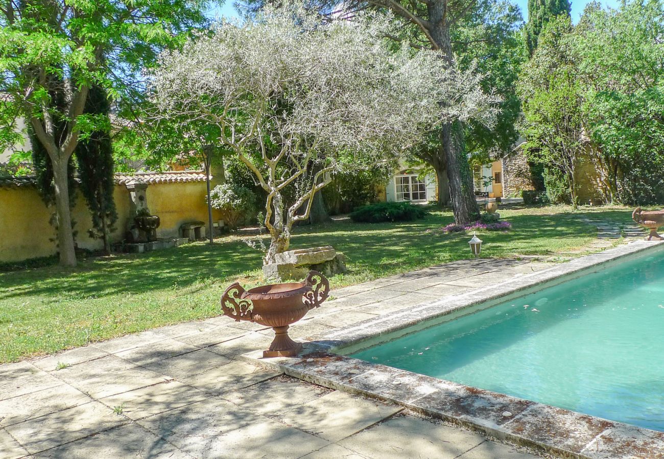 Ferienhaus in Sainte-Cécile-les-Vignes - La Maison des Arcades, mit privatem Pool und Garten