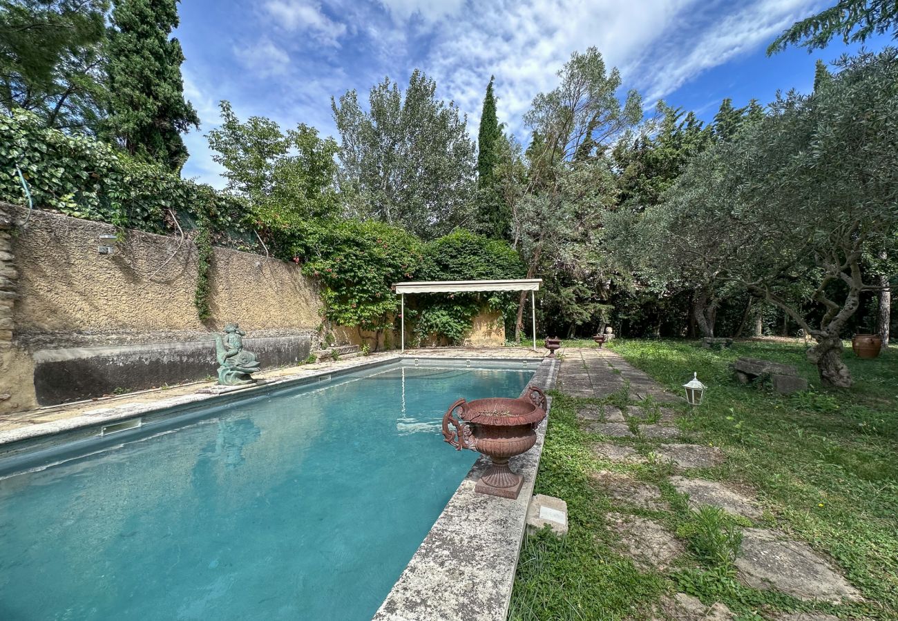 Ferienhaus in Sainte-Cécile-les-Vignes - La Maison des Arcades, mit privatem Pool und Garten