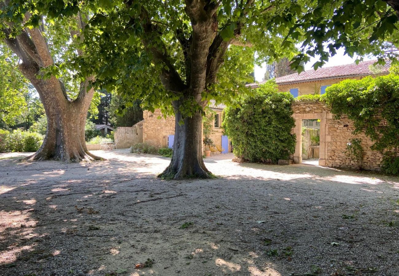 Landhaus in Valréas - La Chapelle, Ferienwohnung mit beheiztem Pool in der Provence