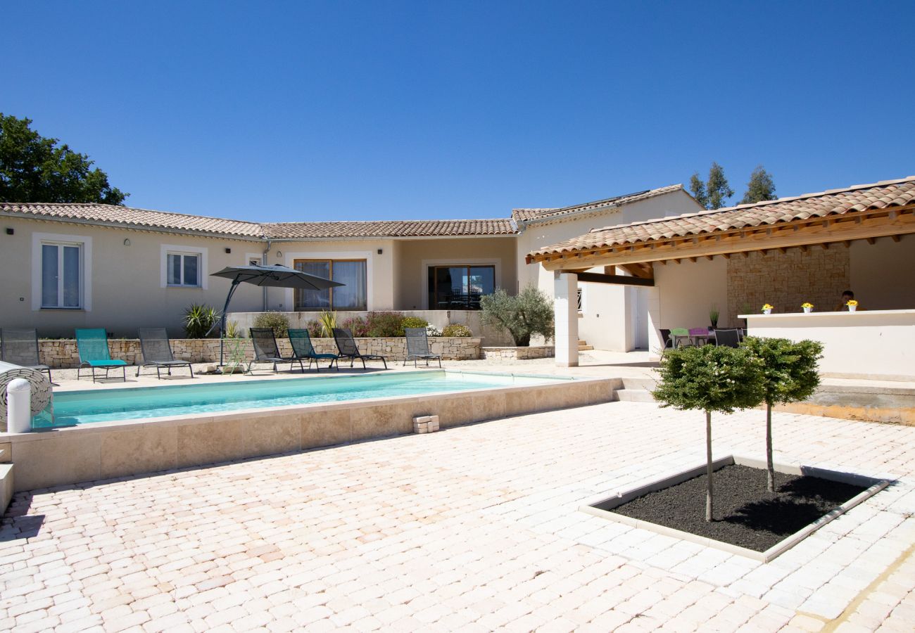 Villa in Colonzelle - La Villa de Sylvain, adembenemend uitzicht op de Ventoux, verwarmd zwembad