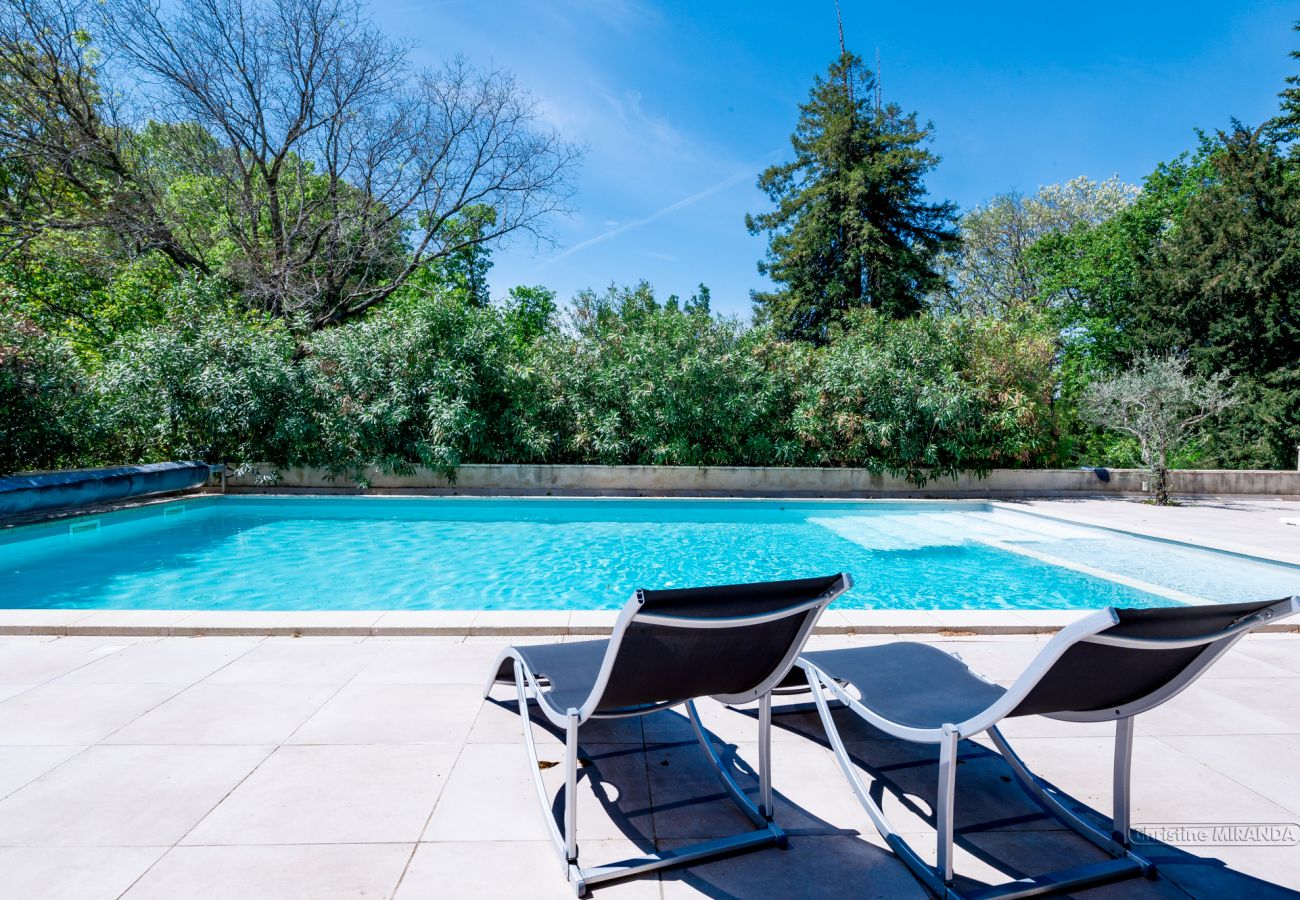 Cottage in Valréas - Gîte Les Lavandes, Mas des Platanes, with heated pool