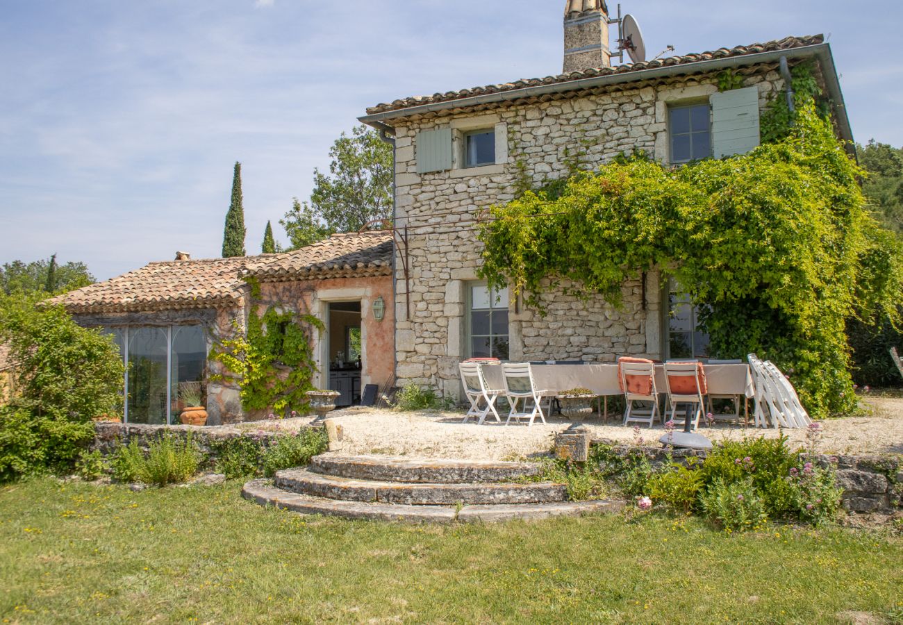 House in Chantemerle-lès-Grignan -   L'Amandière, Character house to rent in Drôme Provençale, private swimming pool